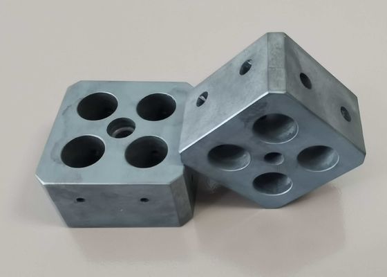 Automotive SI3N4 Siliziumnitrid-Keramik Durchbruchspannung 20–25 kV/mm