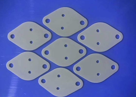 Graue Keramikteile aus Aluminantritid mit außergewöhnlicher Wärmeleitfähigkeit ≥ 170 W/M.K.