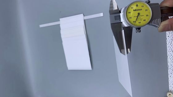 Präzises Schneiden mit Zirkonie-Keramik-Schneider-Plunger Dielektrische Festigkeit 9,5 KV/mm