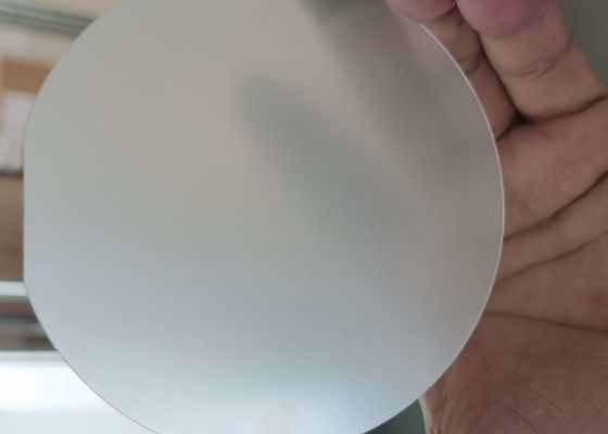 Hohe dielektrische Festigkeit Aluminiumnitrid Keramikrohr thermische Ausdehnung 4,5-5,5x10-6/K